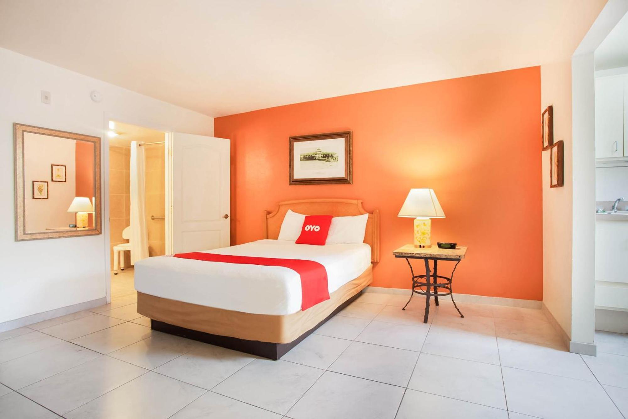 Oyo Waterfront Hotel- Cape Coral Fort Myers, Fl Exteriör bild