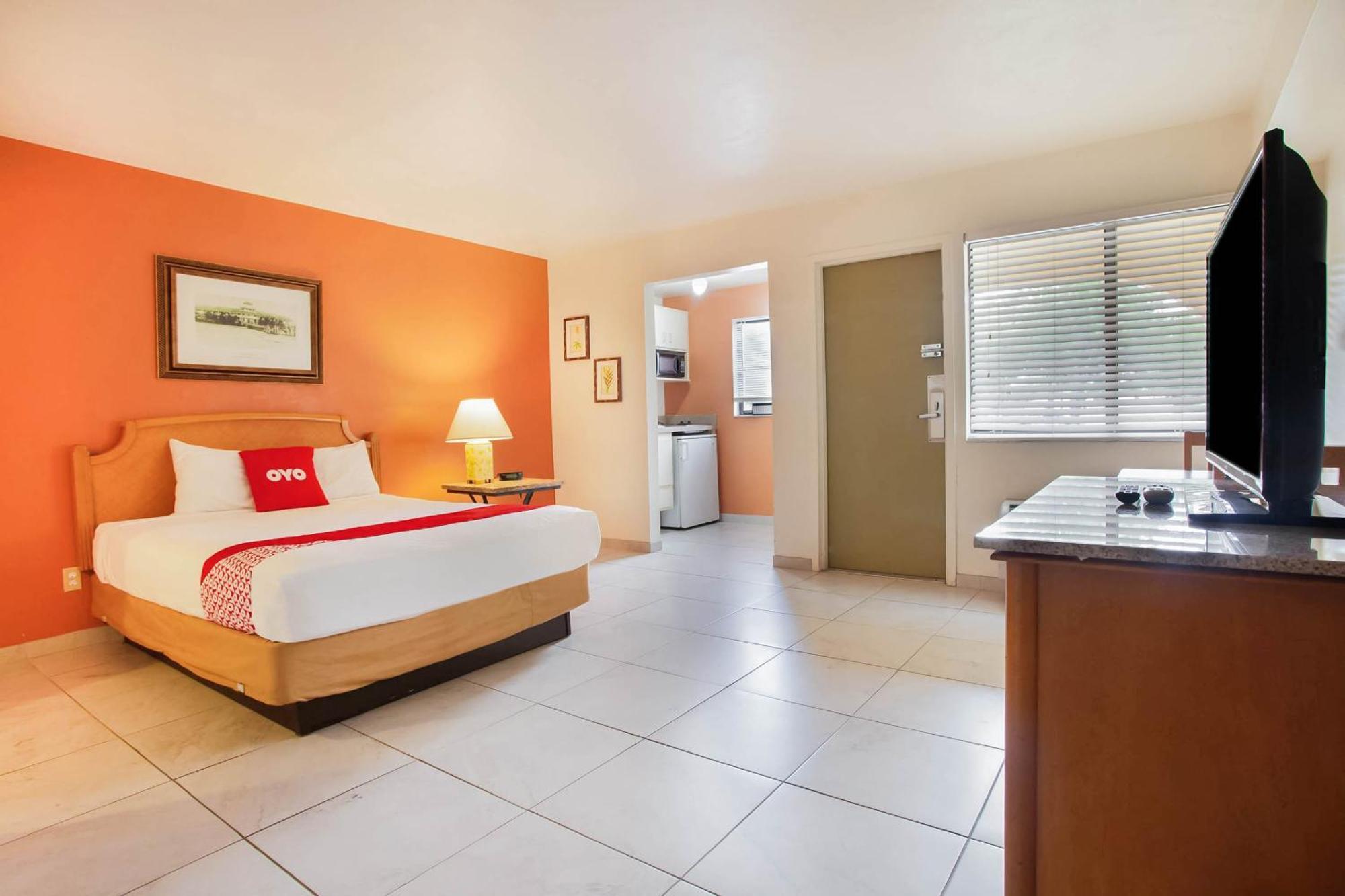 Oyo Waterfront Hotel- Cape Coral Fort Myers, Fl Exteriör bild